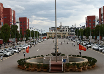 曲靖市麒麟职业技术学校2025年五年制大专招生对象