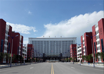 云南五年制大专2026年曲靖麒麟教育集团招生信息 云南五年制大专2026年曲靖麒麟教育集团招生信息